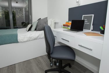 1 bed studio, Popes Lane, West Ealing, London, W54NG - Image 4